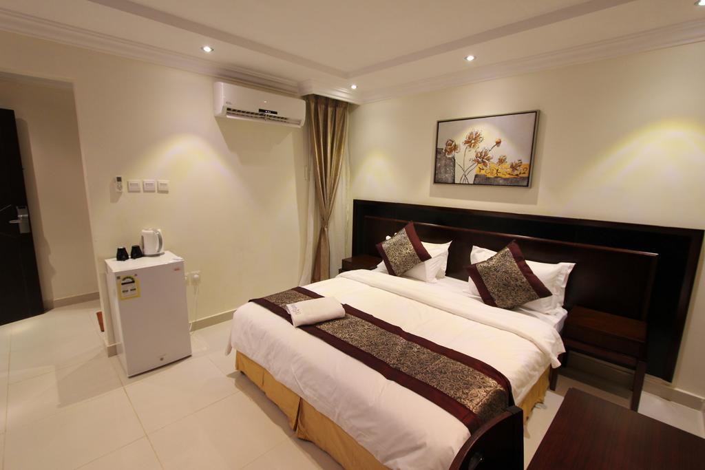 Taleen Alaqiq Hotel Apartments リヤード 部屋 写真