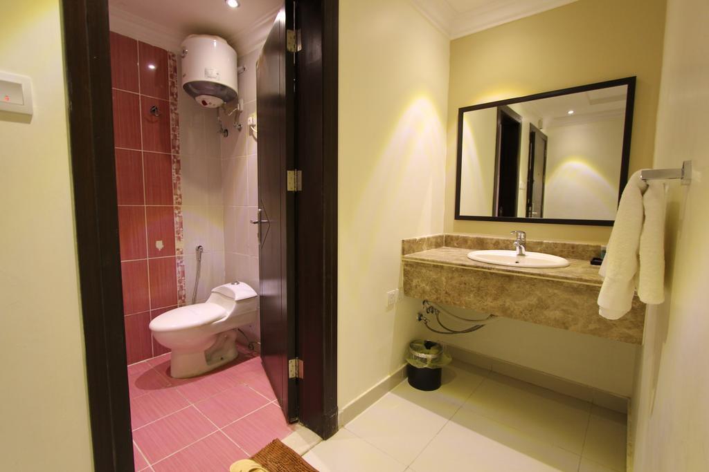 Taleen Alaqiq Hotel Apartments リヤード 部屋 写真